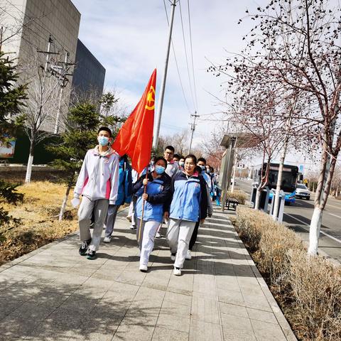 赓续红色血脉 传承革命精神——博乐市第九中学开展马克思主义学院参观学习活动