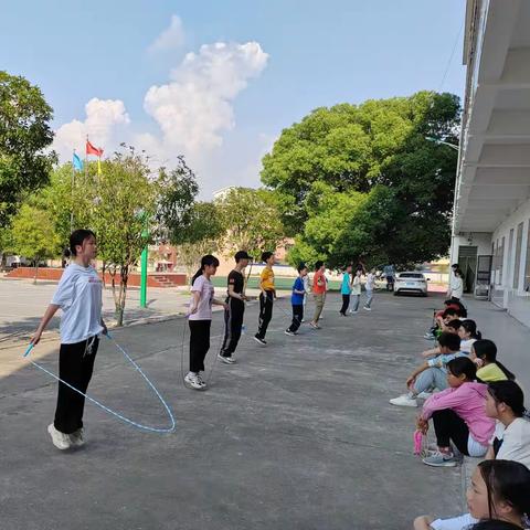 常宁市新河镇中心学校：跳动青春，绳彩飞扬