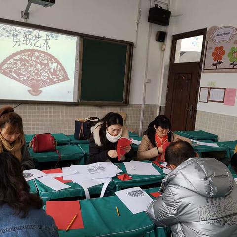 剪纸艺术：生肖猪