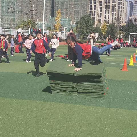 双清区志成学校第二届校园体育节——1703班精彩剪影