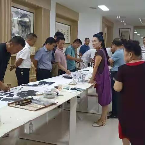 绘百米书画卷   创美好蓝图