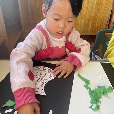 👧在幼儿园又度过了开心，而快乐的一周🌻          🌼现在就带您走进我们的生活，感受孩子们的快乐与成长。跟上，不要掉队哟💗💗💗