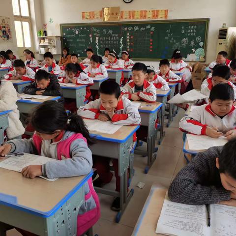 【岞山中心学校小学部】以考促学   砥砺前行