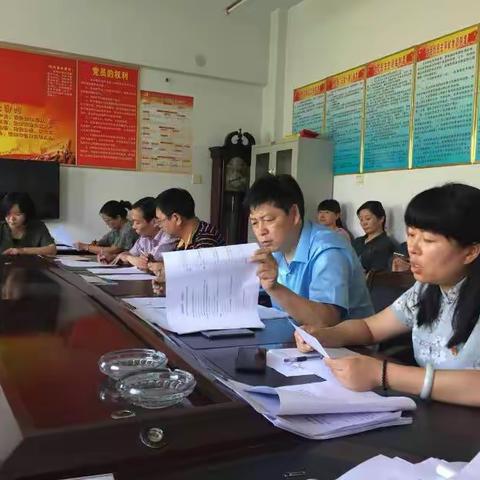 　陆管局把深入学习宣传和贯彻实施宪法作为当前的一项重要工作，统筹安排，积极落实。