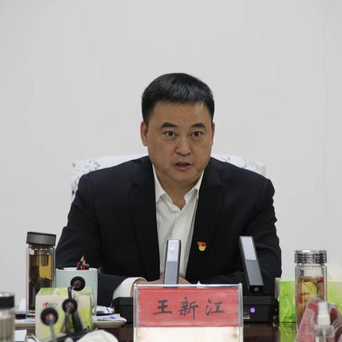 市城管执法局迅速落实市“两会”精神奋力谱写2023年城管事业新篇章