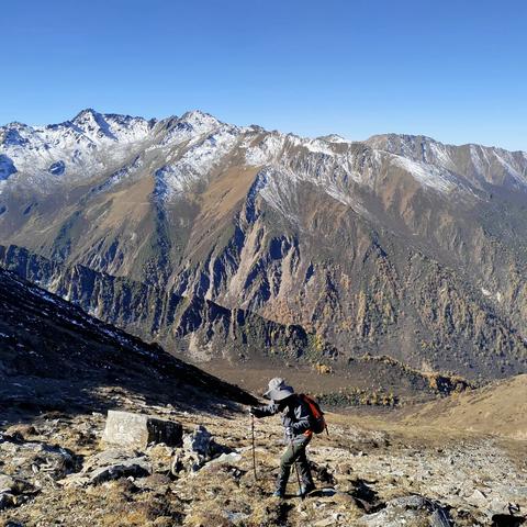 不虚此行 步履不停（二）巴朗山主峰 ，上山·上山