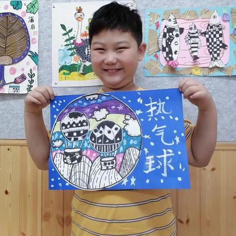 十点班小朋友们作品《热气球🎈》