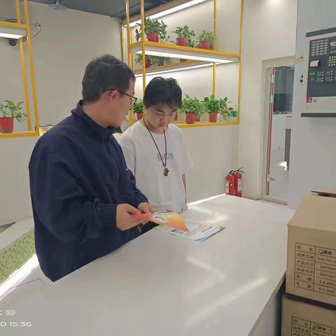 【示范创建】禁毒宣传进场所 筑牢全民“防毒墙”