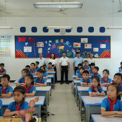 铭记历史  缅怀先烈——鹰潭市师范附属小学组织开展2023年秋季学期“开学第一课”活动