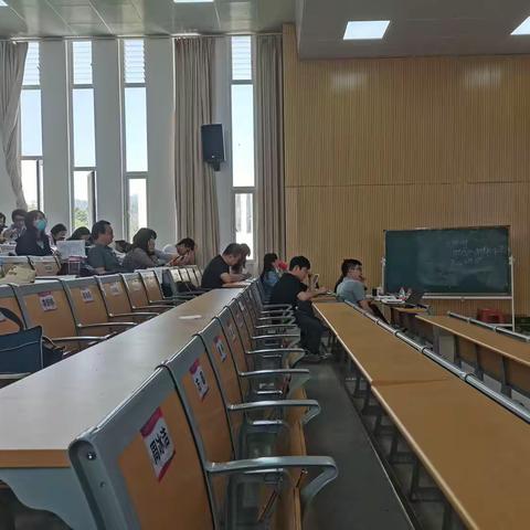 初一数学备课组参加盘龙区初中数学教研活动