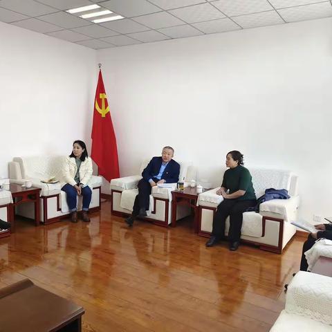 乌兰浩特市总工会走进市法院开展“法院+工会”劳动争议诉调工作座谈会