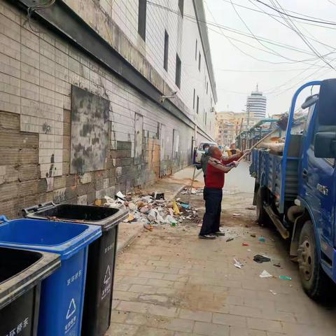 【创建文明城市】桥东区胜利北路街道德胜街社区联合桥东法院开展辖区卫生大清理活动