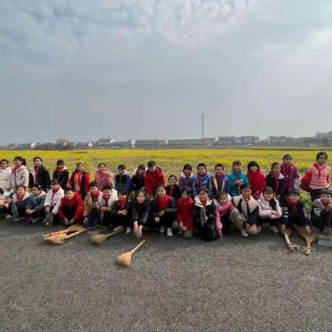 学习雷锋好榜样，三月花开助人乐——澧县城头山镇中心小学“学雷锋”实践活动