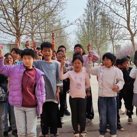 展内务风采   提生活技能