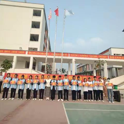 宁明县第二实验学校第一届数学趣味活动