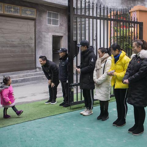 小伙曾是武术散打冠军在街头一人单挑6个混混如今成了孩子王
