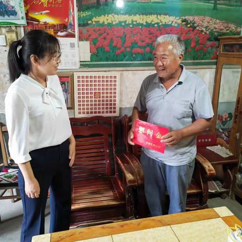 巨野县委常委、副县长张文婷同志走访慰问大谢集镇老党员