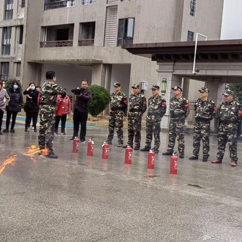 城郊镇东山社区开展消防安全演练