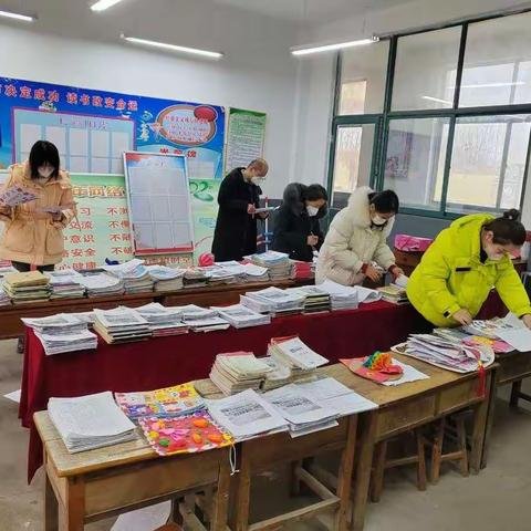 卯”足干劲 “兔”破不凡———大庄镇中心小学科学学科寒假作业展评