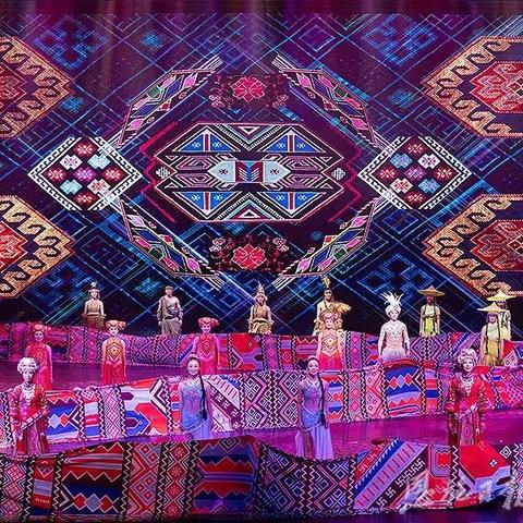 童心颂祖国                                                               —恩施市实验小学108班周宸宇