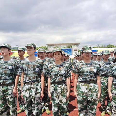 激情军训，高二(6)班自我换新颜