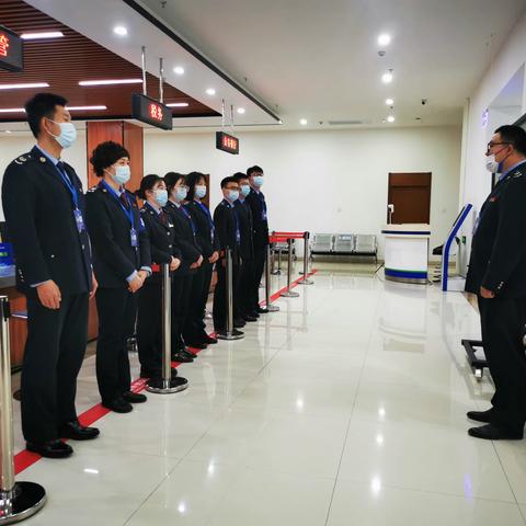 国家税务总局呼和浩特经济技术开发区税务局                              第一青年理论小组“学习进行时”