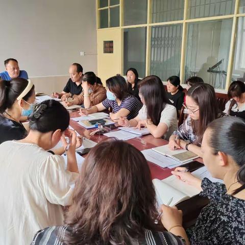 “幼苗沾雨露，花蕾静绽放”麻家坞学区幼儿园文化建设专题会