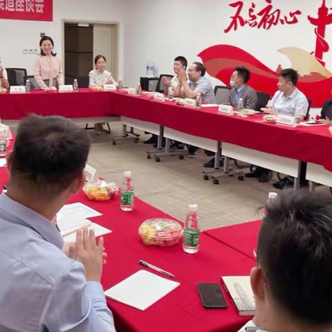 热烈欢迎许玲行长一行莅临无锡分行指导工作