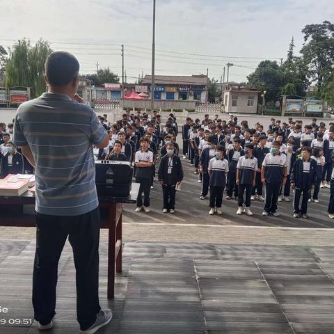 以梦为马，不负韶华——安阳市殷都区理工中等专业学校电子信息学部2021－2022学年第二学期学习标兵表彰大会