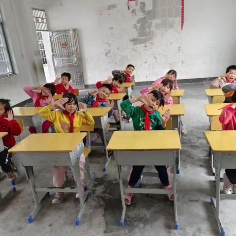 踔厉奋发新时代 “舞”彩缤纷向未来——西岸小学首届课桌舞比赛活动总结