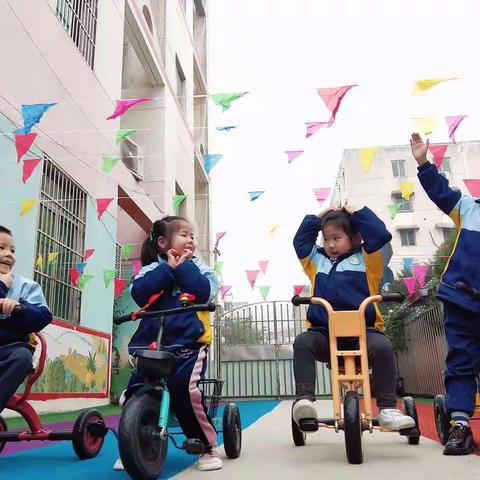 慧聪幼儿园大班十一月--浅浅时光 陌上花开