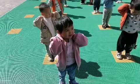 迎春亭中心幼儿园小二班─《我们都是好朋友》