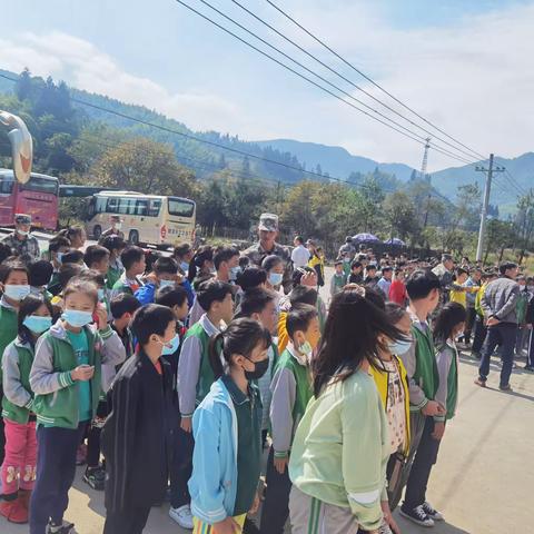 “研学励志路，追梦井冈行，”—半迳小学井冈山研学旅行