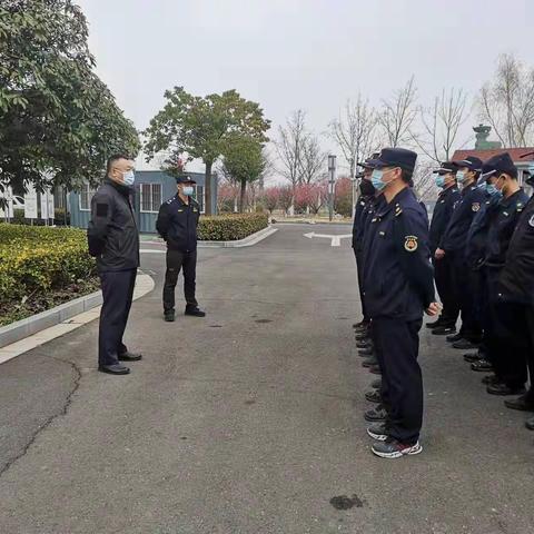 “城管蓝”再集结，坚守防疫阵地