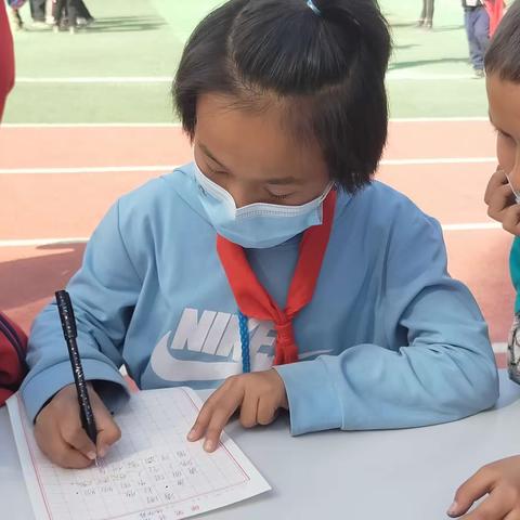 “写规范中国字，做精彩好少年”博斯坦镇红旗小学硬笔书法比赛