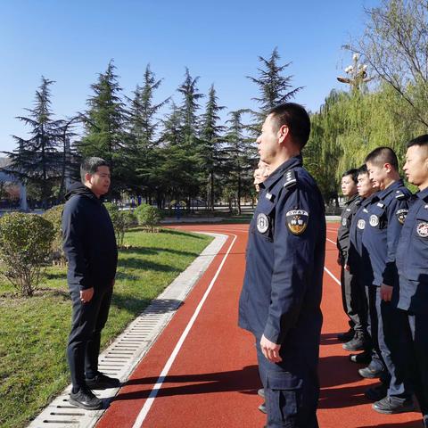 【西安巡警·蓝田巡特警】开展全警最小作战单元体能及警务实战训练