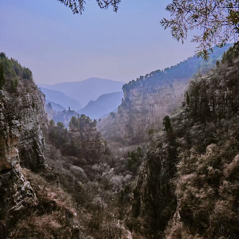 金色童年，让我记住每一天！贺龙抬头，游藏龙涧