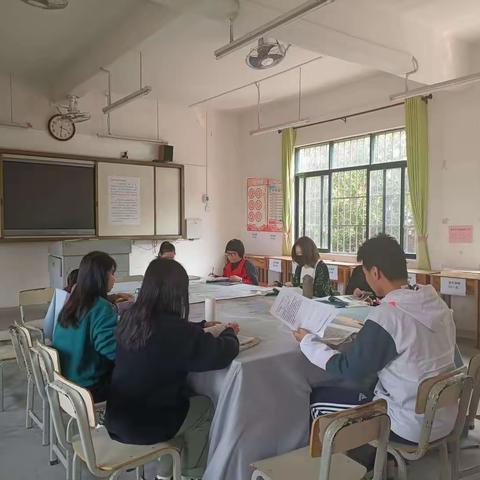 学习新教材 探索新课堂——兴业县第二中学高一英语组“党建＋教研”新教材讲学研习活动