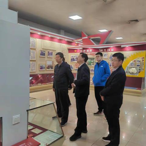 国家卫生县现场评估组对临颍创建国家卫生县工作进行现场评估