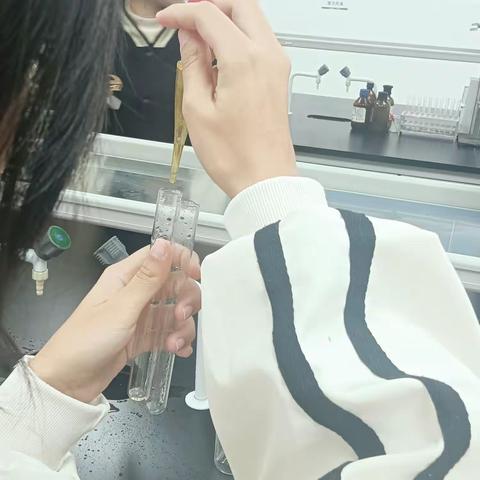 实验二：烷烃、烯烃与溴水的反应