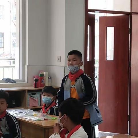 民安路小学二年级STEM主题课程剪影