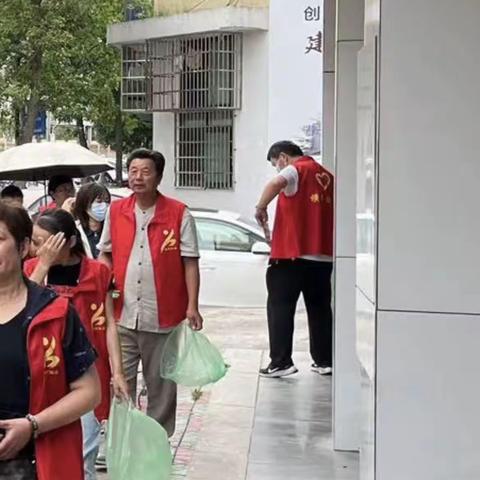 流动党员践初心 爱心捐款暖人心