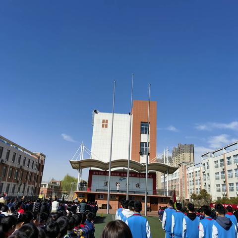 书香润初心 红色续血脉——参加莲河学校“读红色经典 、传时代心声”读书节开幕式活动