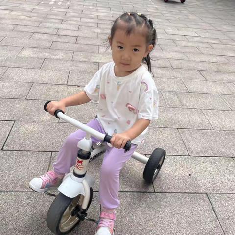 东城街道中心幼儿园小五班—快乐小车 “骑乐无穷