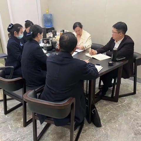 建行萍乡玉湖路党支部召开组织生活会