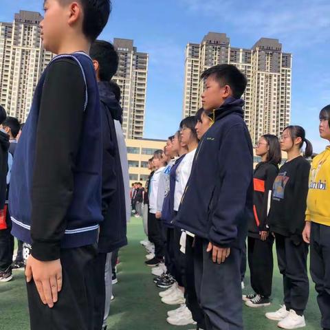 飒尽风采，青春无悔——八年级综合素质提升训练简报