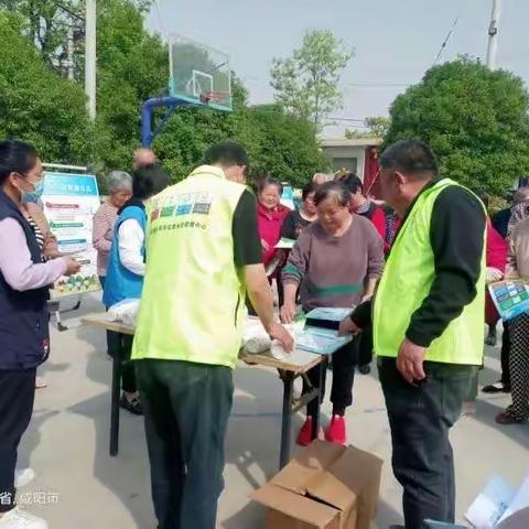 【西咸城管】践行生活垃圾分类 共享文明卫生城市——西咸新区组织开展垃圾分类宣传检查工作