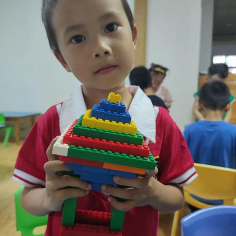 2022春季阳光森迪幼儿园创意搭建第十一课——热气球