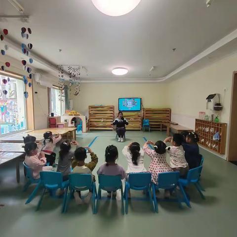 爱豆豆幼儿园 小一班 3月21日 星期二 一日生活