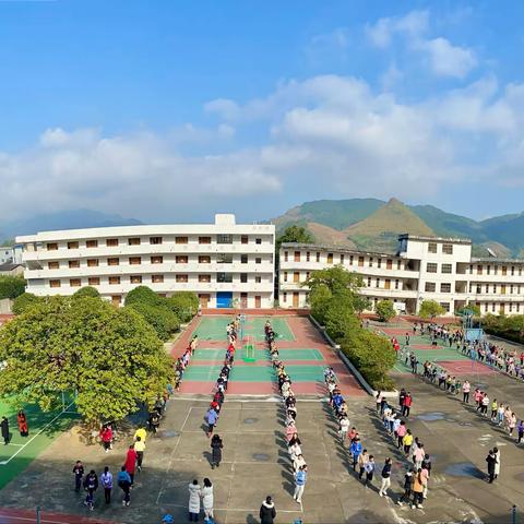 阳光课间操 欢乐满校园